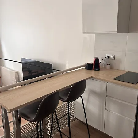Apartament / Loft 8eme Paryż