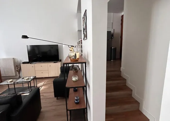 / Loft 8eme Apartament Paryż